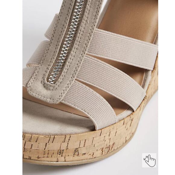 Torrid NWT Stretch Front Zip Wedge Faux Suede Taupe Size 11.5 WW Espadrille - Picture 4 of 7